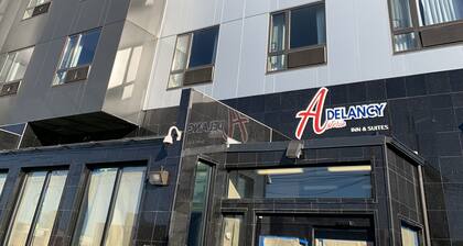 Astoria Delancy Inn & Suites