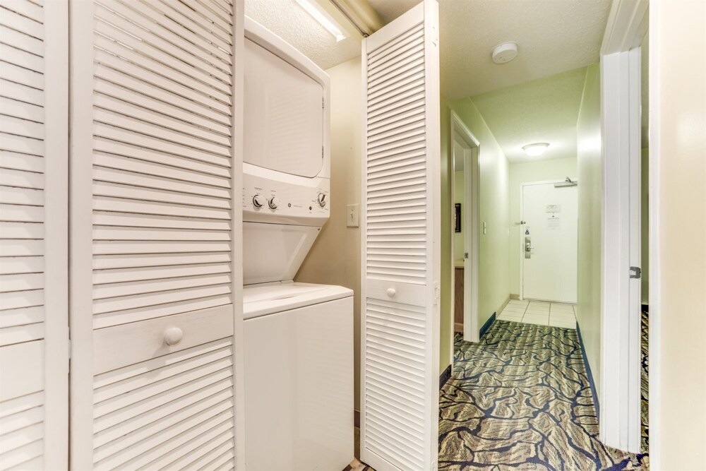 Paradise Resort Myrtle Beach ESCAPE!