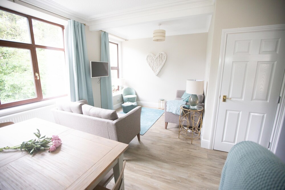 New Cottage next to sandy beach Deals & Reviews (Port Erin, IMN) Wotif