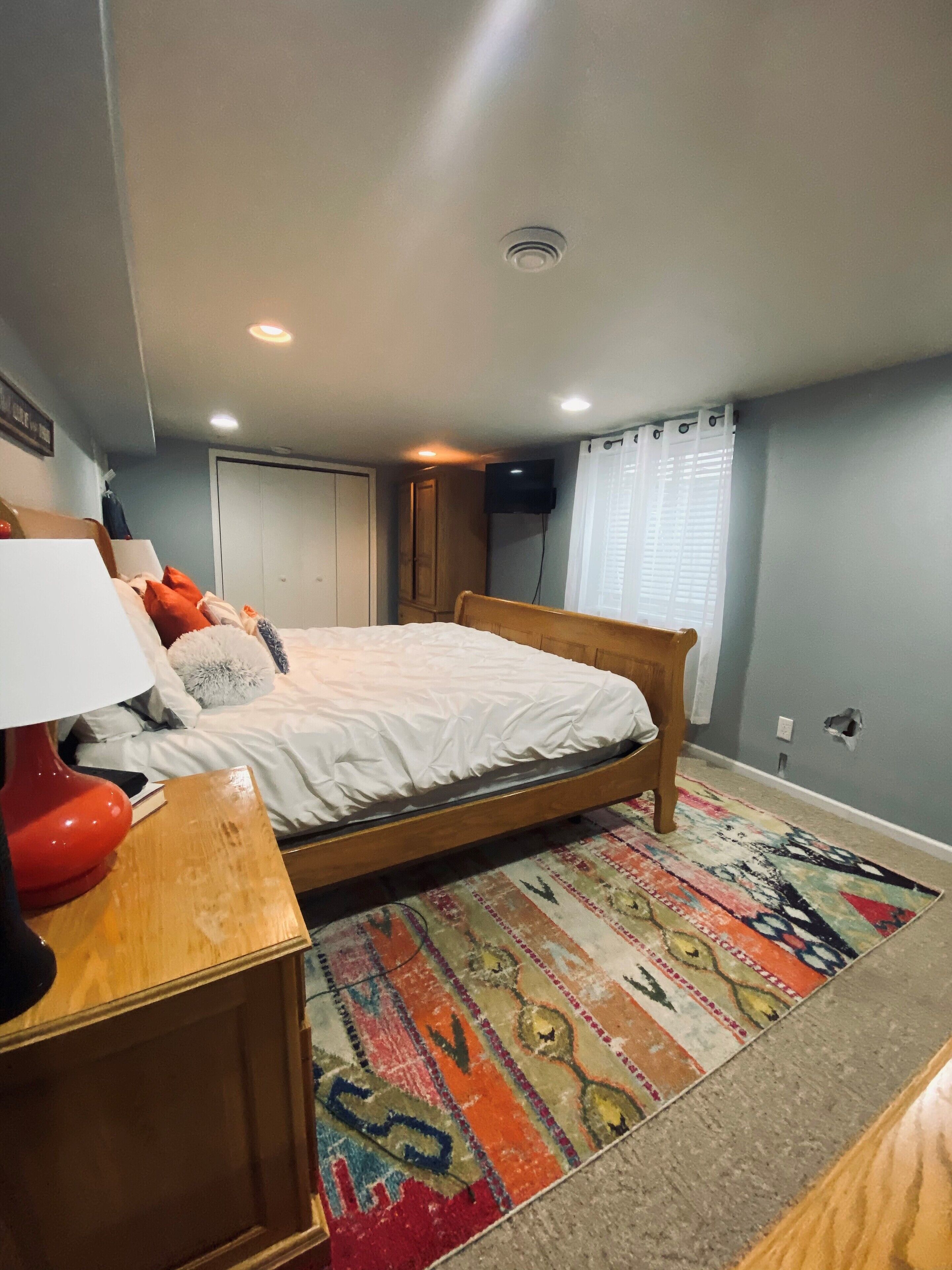 Beautiful 4br Home Located Within Blocks of EAA Grounds! in Oshkosh, United States