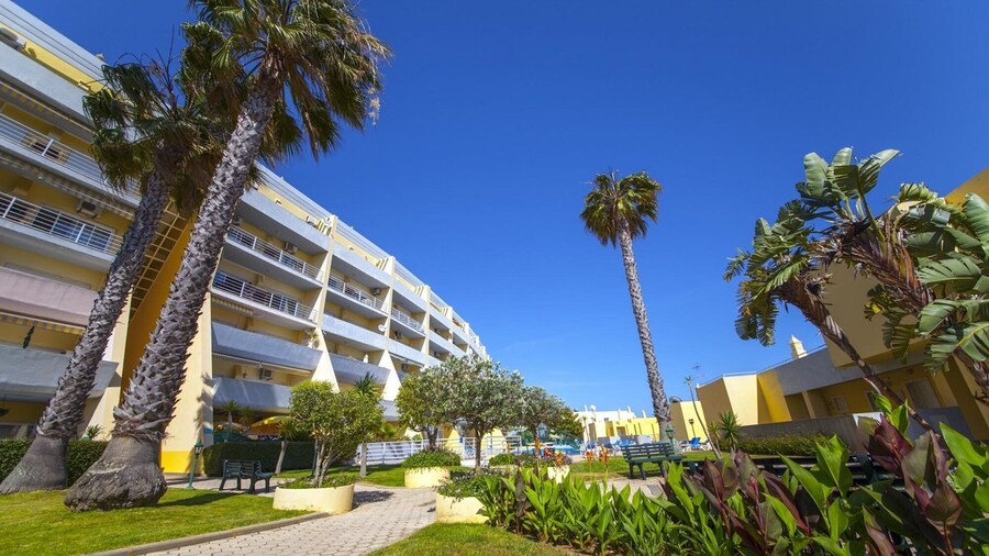 B11 - Condominio do Mar Apartment