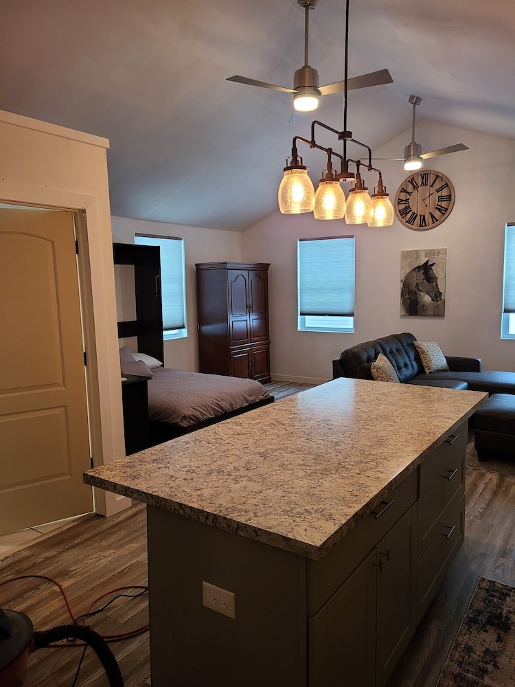 Track and seasonal rental, Saratoga Springs Room Prices & Reviews Travelocity