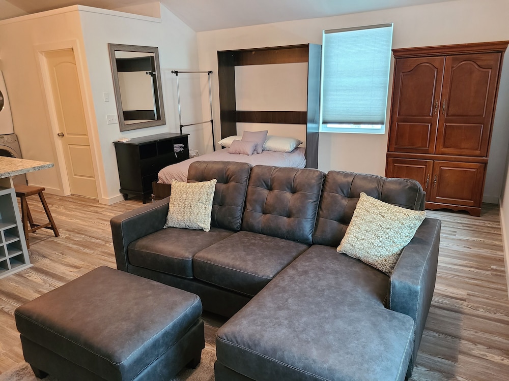 Track and seasonal rental, Saratoga Springs Room Prices & Reviews Travelocity