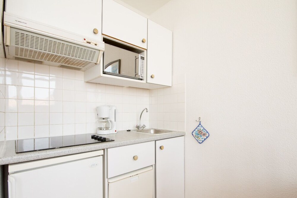 Ile de Ré. Apartment Residence *** heated swimming pool, sauna, hammam