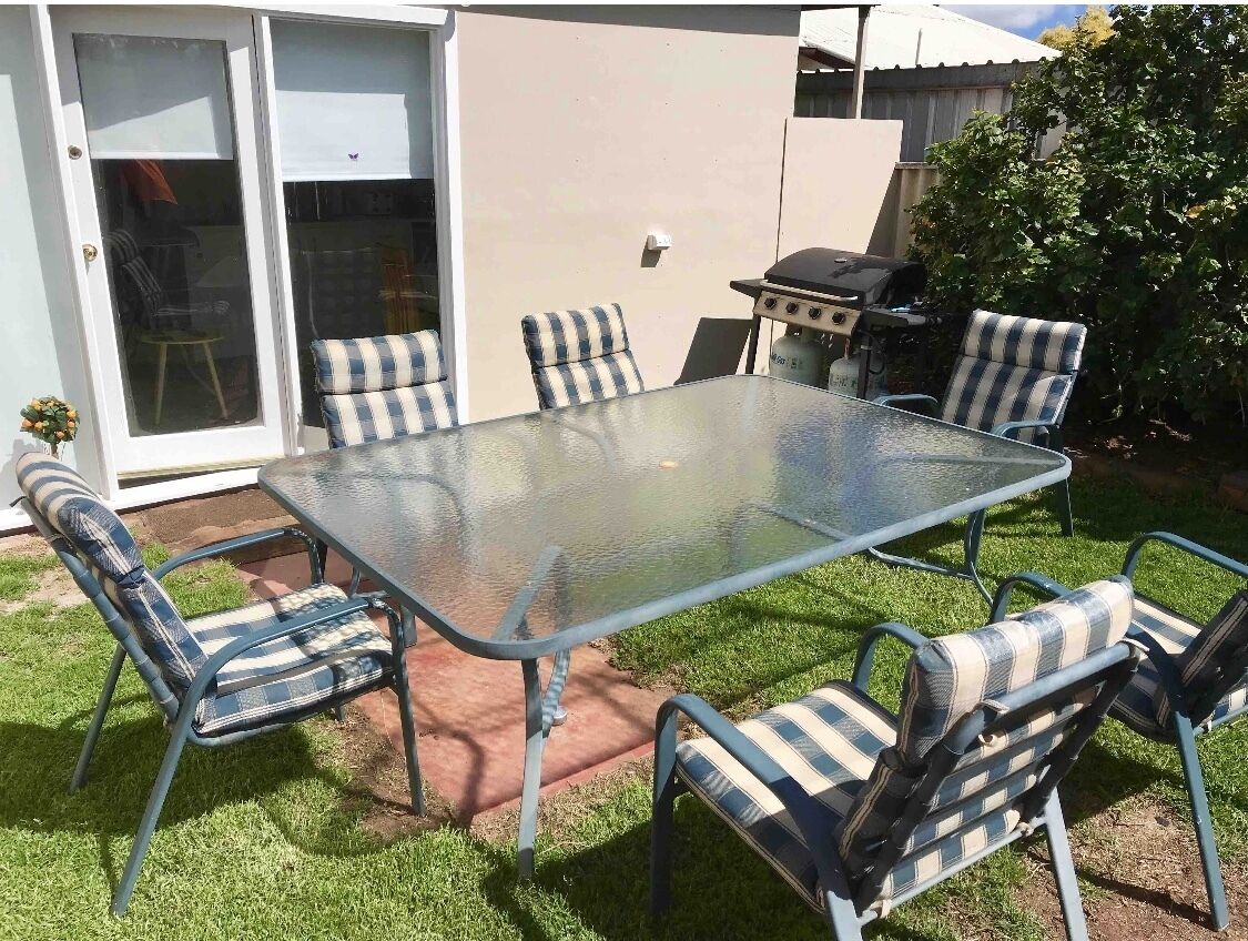 Boucher Manor - Eight Guest Apartment