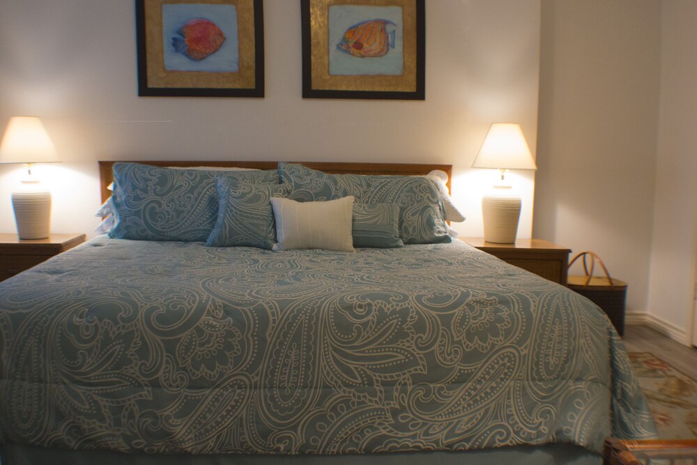 royalty at Aransas Princess beach front property! Winter Texan