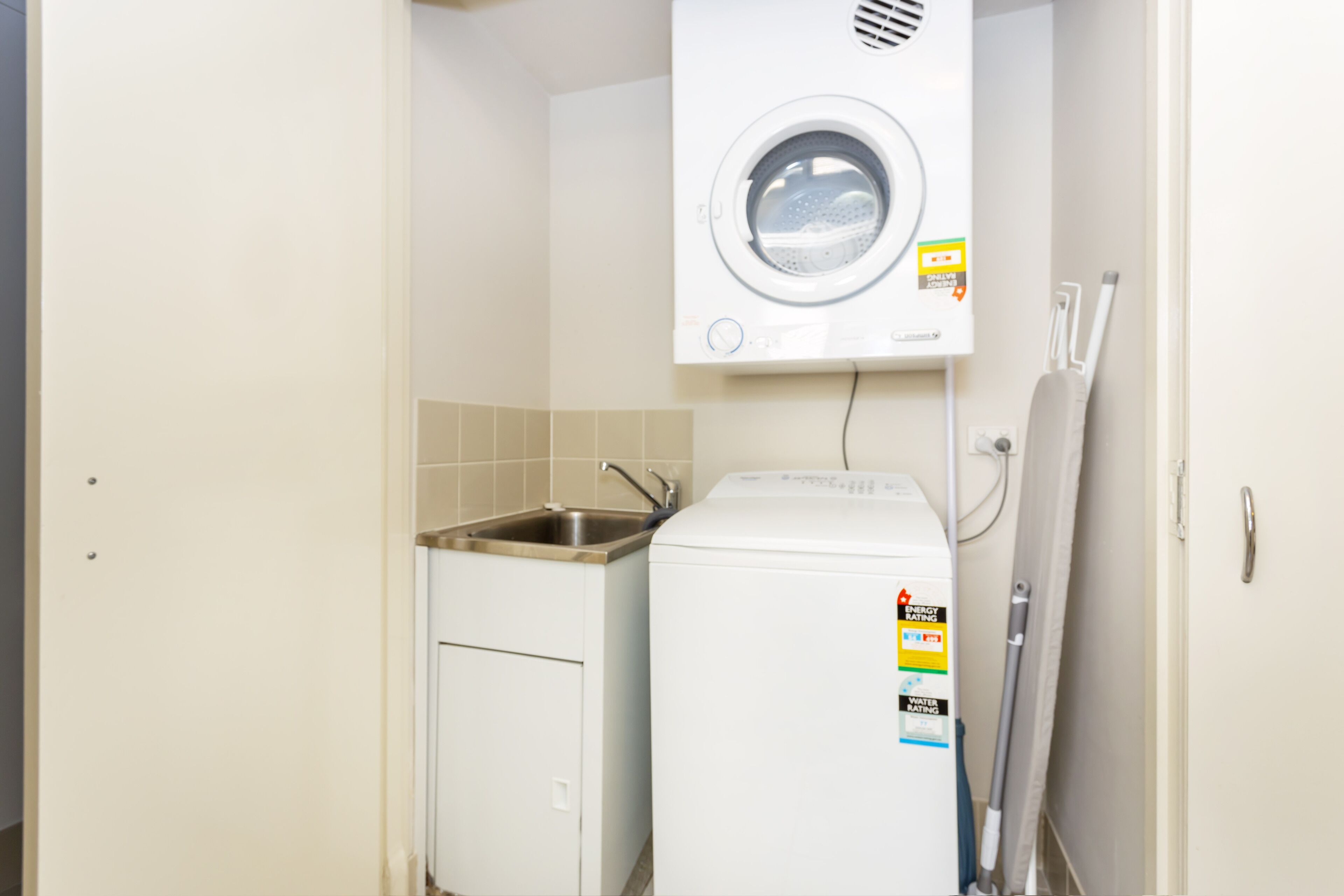 Nesuto Mounts Bay Apartment - Executive Escapes