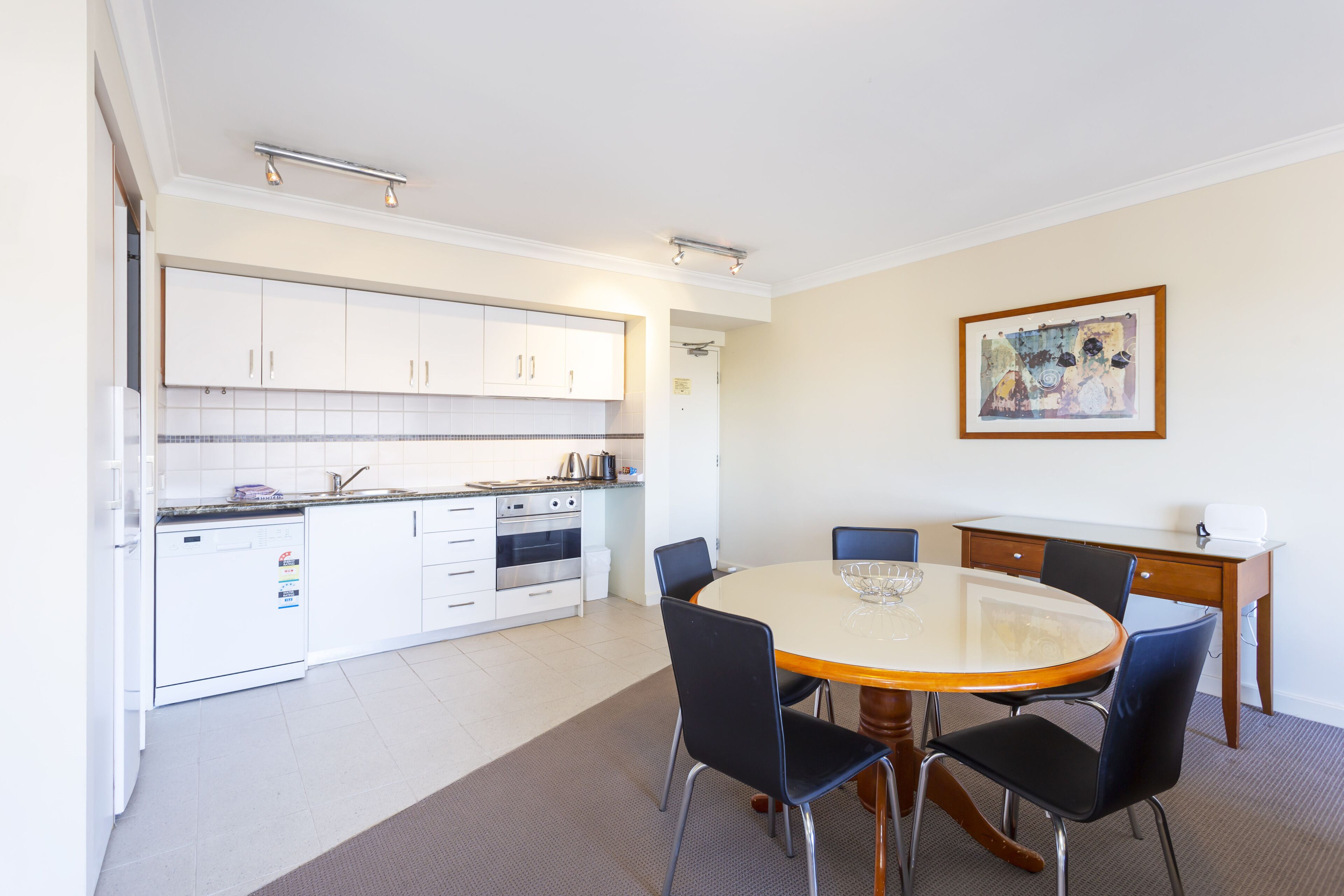 Nesuto Mounts Bay Apartment - Executive Escapes