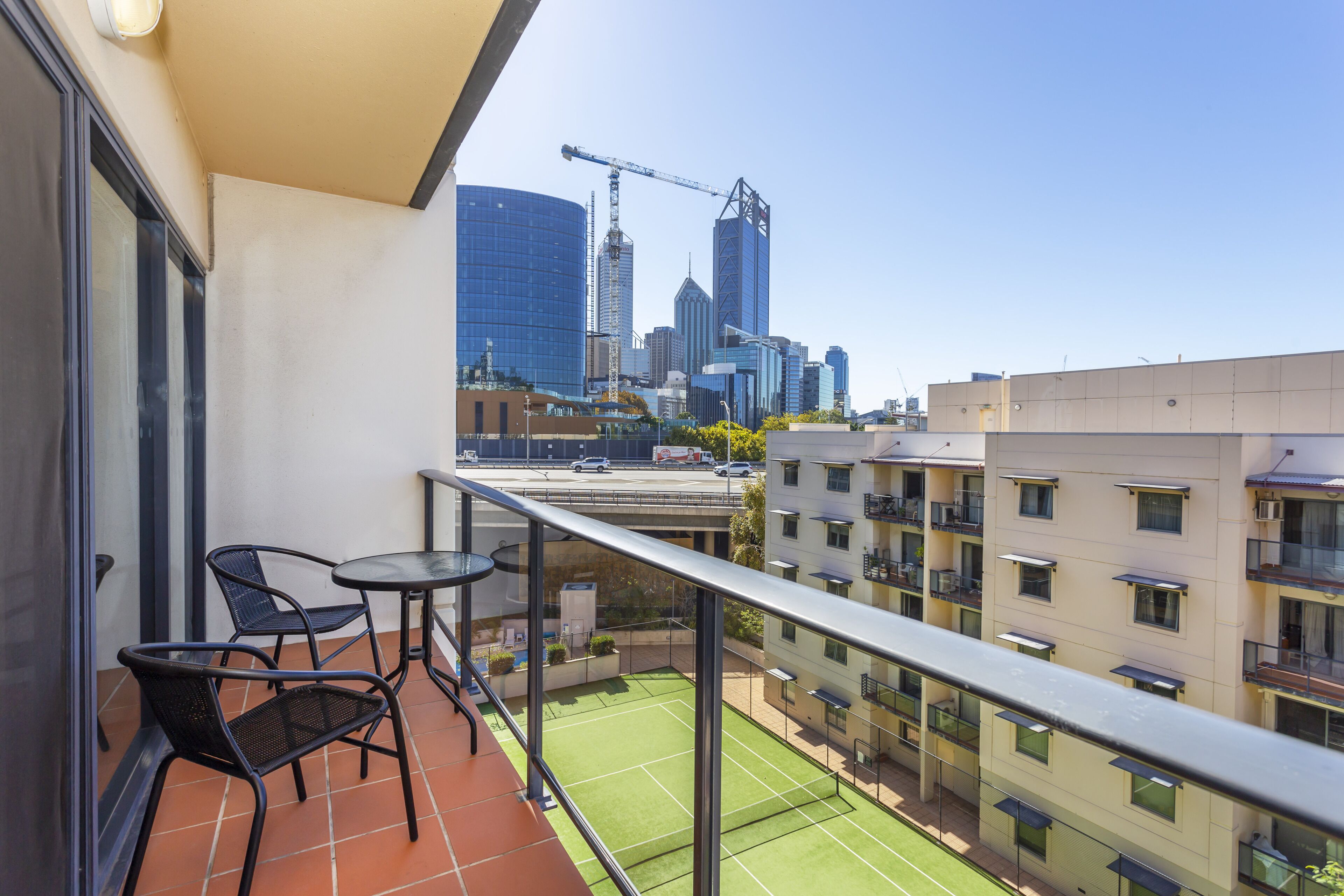 Nesuto Mounts Bay Apartment - Executive Escapes