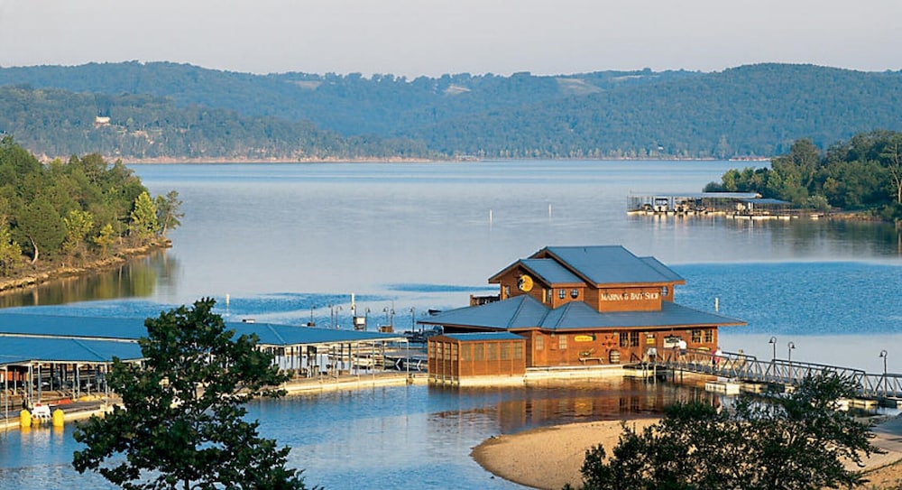 Bluegreen Wilderness Club at Big Cedar 2 Bedroom Cabin, Ridgedale, MO