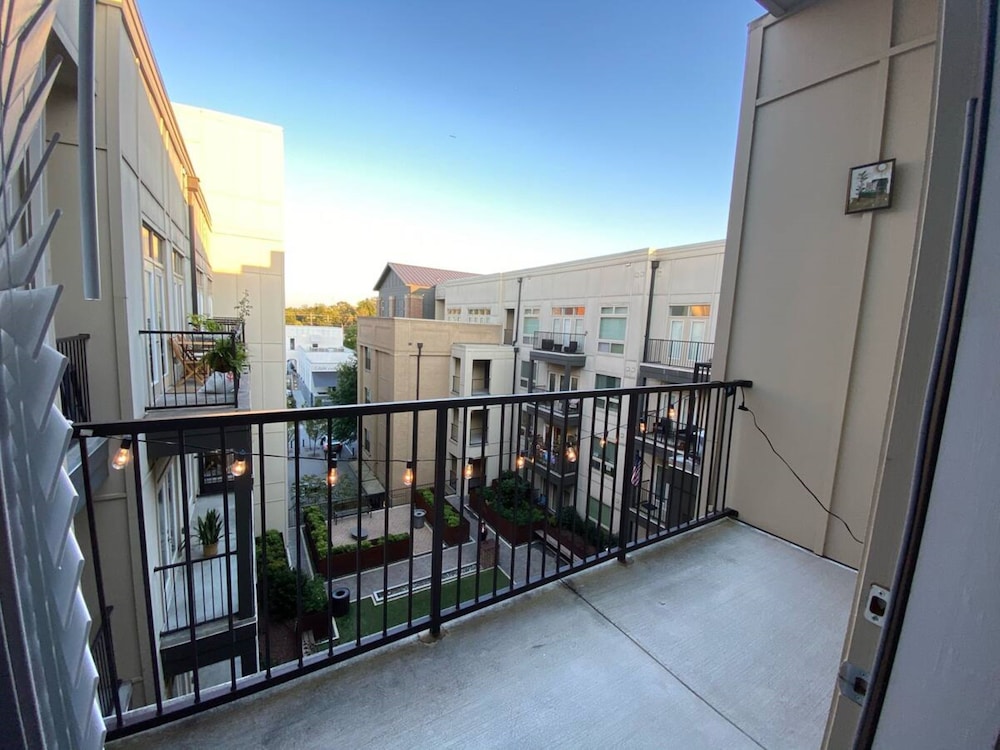 Buckhead Soothing Blue