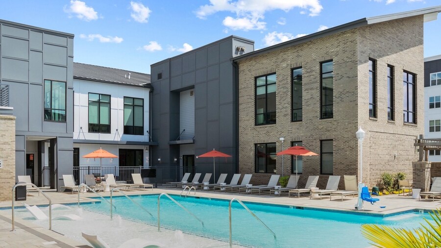 Kasa FreeMoreWest Charlotte