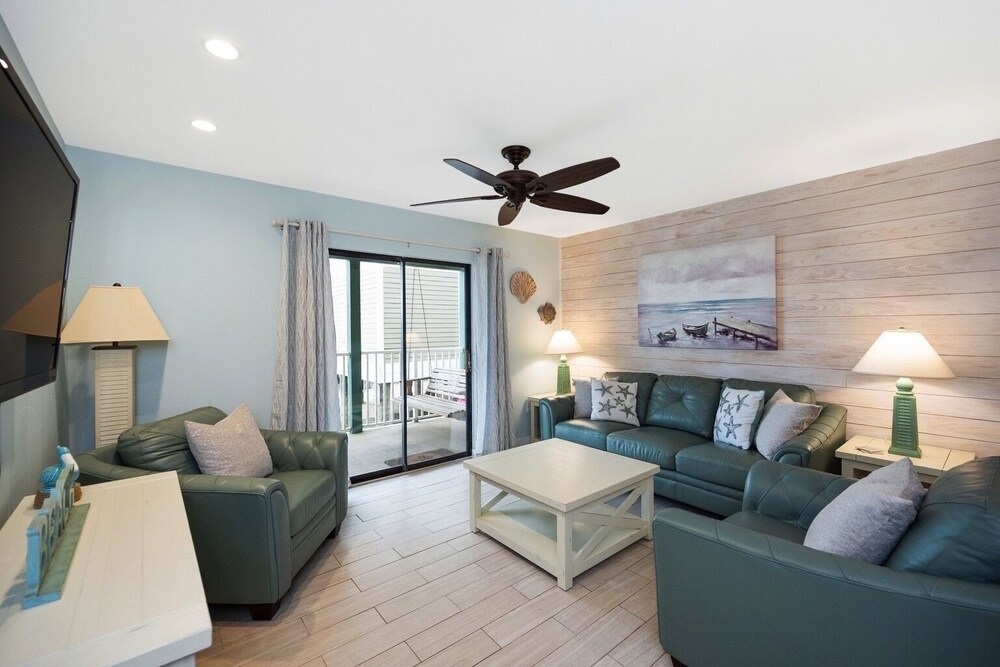 Sundazed ~ *2/2* Family-Friendly Beachside Condo