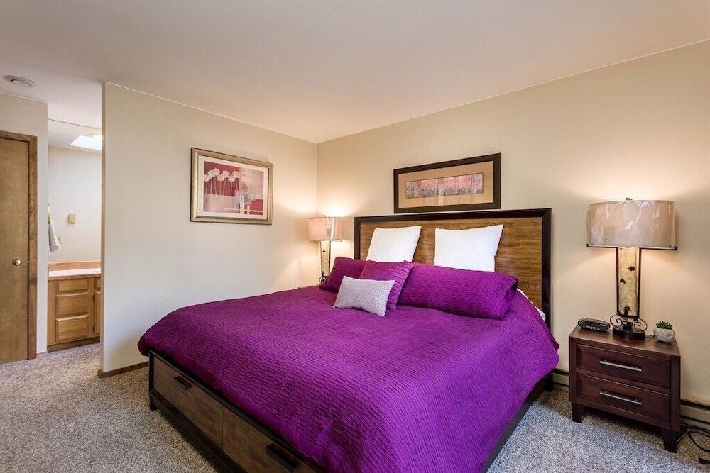 Meadow Lake Golf Course20min to Glacier/skiing Flathead County Vrbo