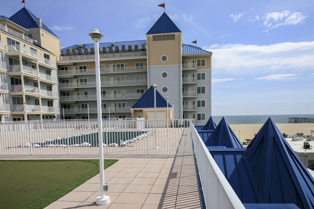 Belmont Towers End Unit Oceanfront Condo with SUPER Large Deck!