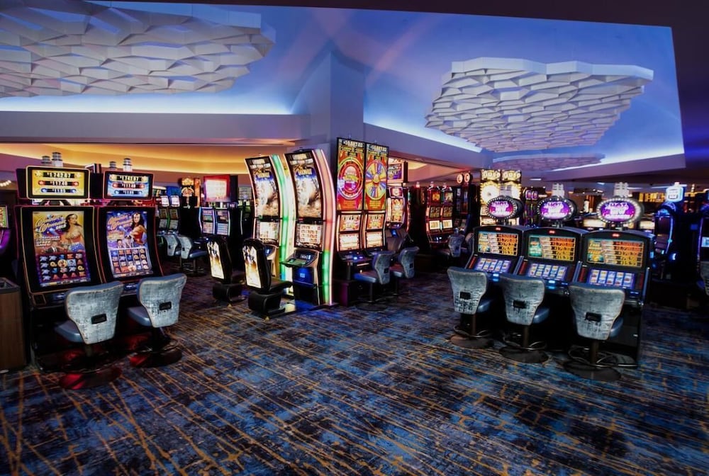 Adventure Awaits! On Strip, 2 Pools, Casino, Game Room, Near World Market Center