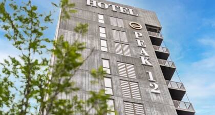 Peak 12 Hotel