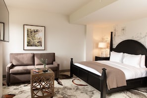 Room, 1 King Bed, Accessible (St. Edward) | Premium bedding, pillowtop beds, in-room safe, desk