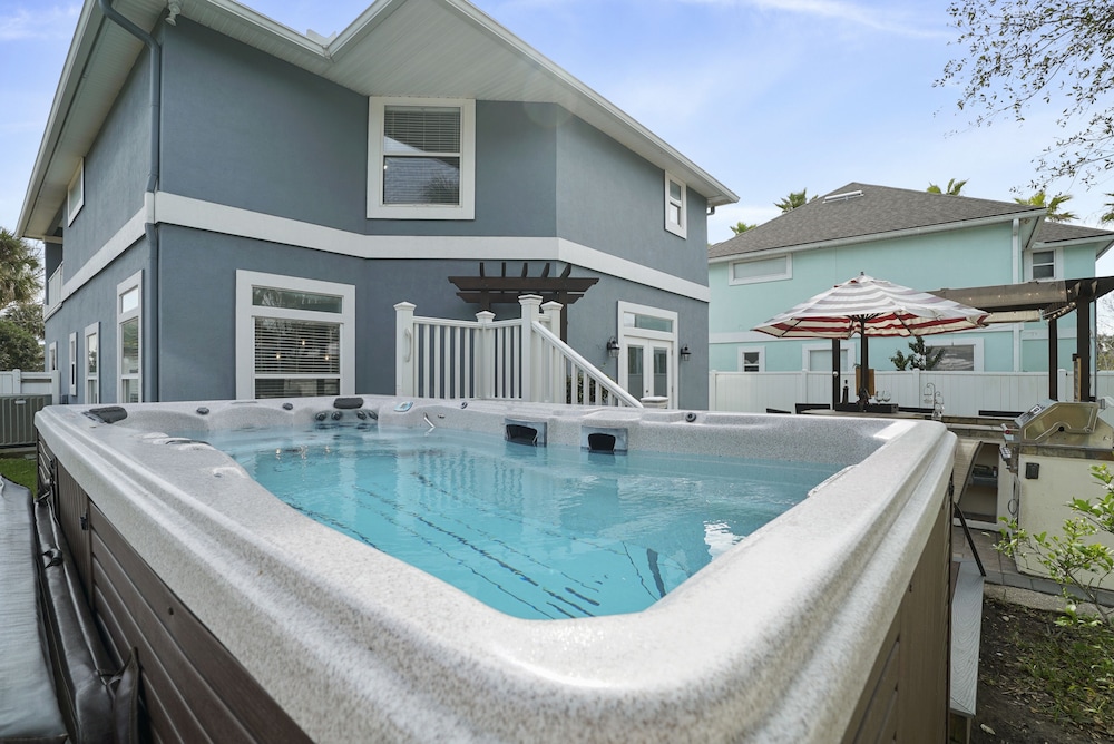 Jax Beach Bungalow+Hot Tub Swim Spa+Beach Access