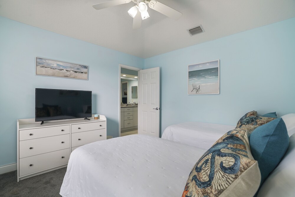 Jax Beach Bungalow+Hot Tub Swim Spa+Beach Access