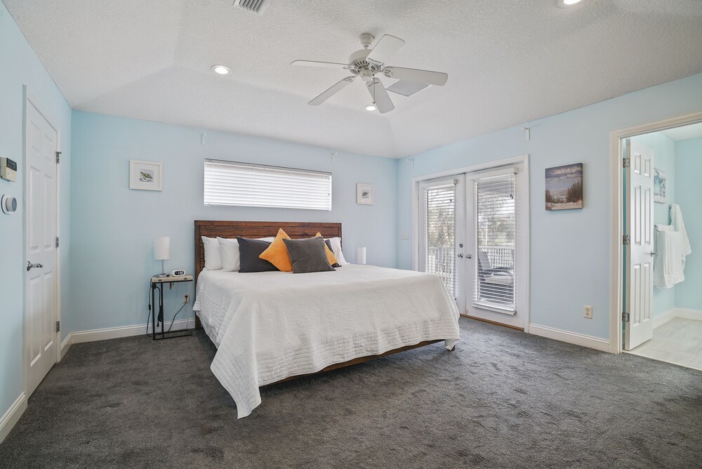 Jax Beach Bungalow+Hot Tub Swim Spa+Beach Access