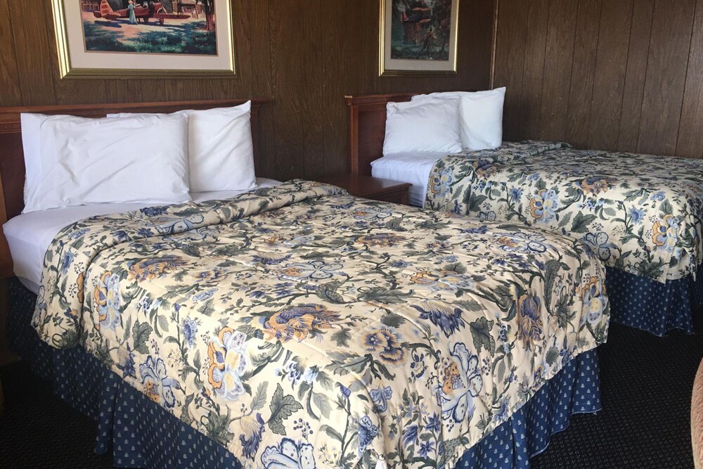 Sky-Palace Inn and Suites El Dorado - 2 Double Bed NS