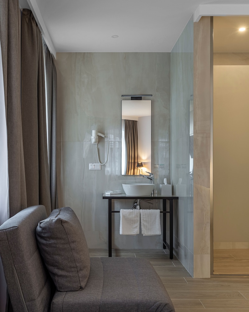 Photo - KONTRAKT Boutique Hotel