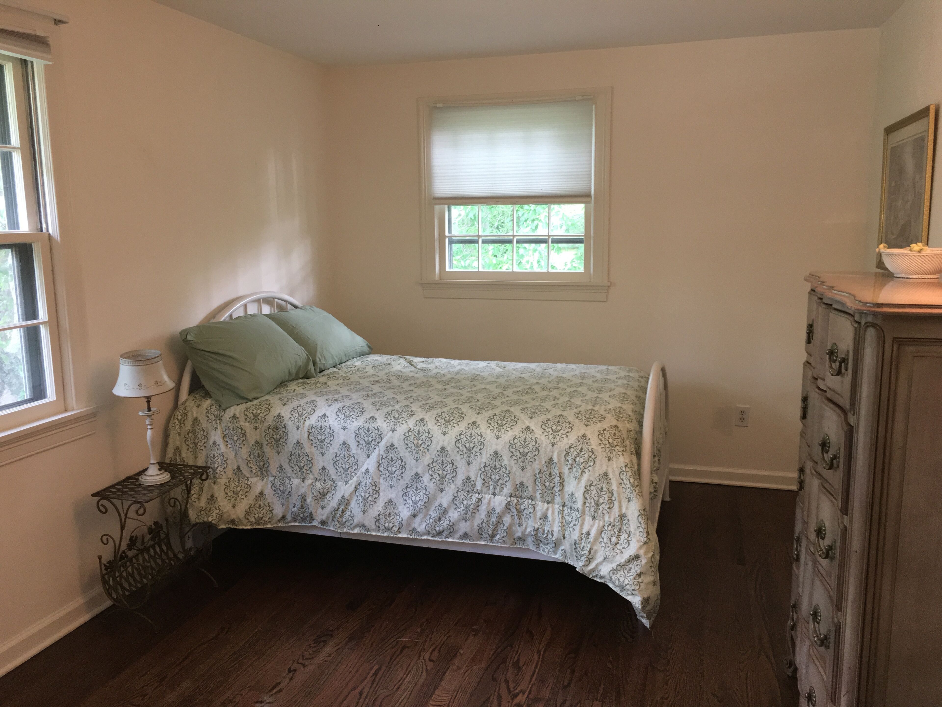 Private ranch within walking distance to town beaches. in Old Saybrook, United States