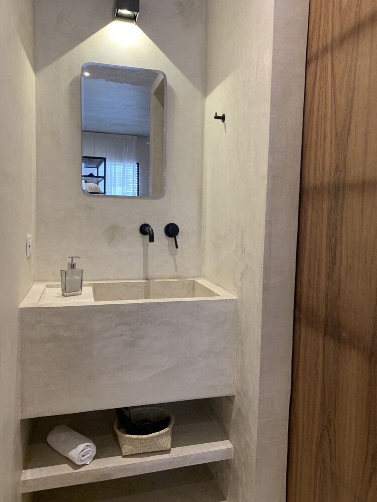 MADRE Holbox Apartments & Suites