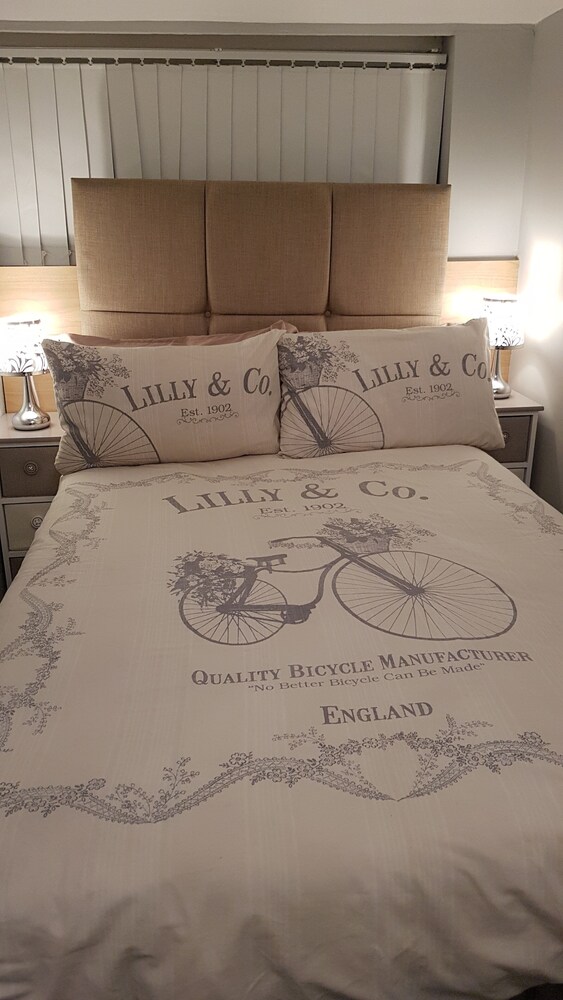 Impeccable 2-bed Apartment in Blackpool