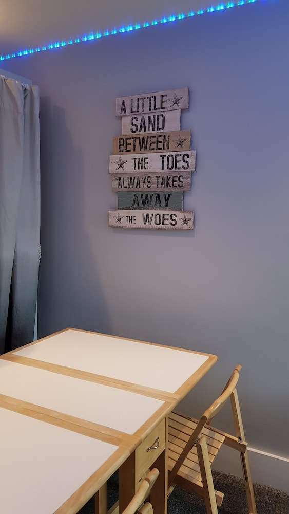 Impeccable 2-bed Apartment in Blackpool