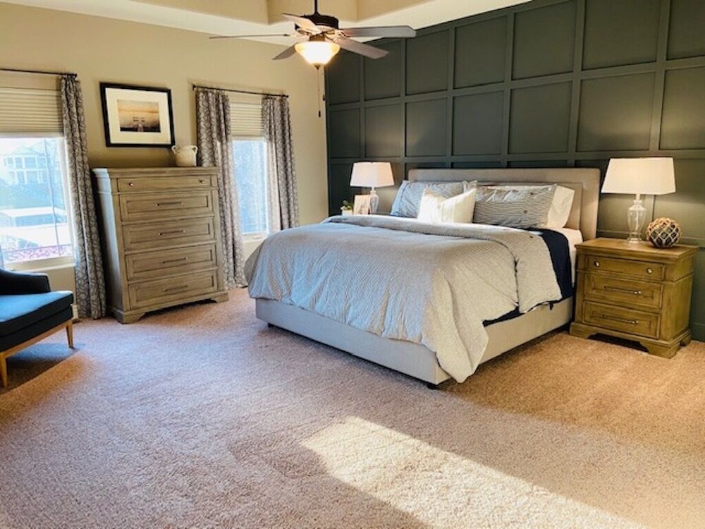 Porto Cima Lakefront Home in calm water cove perfect for Family Fun