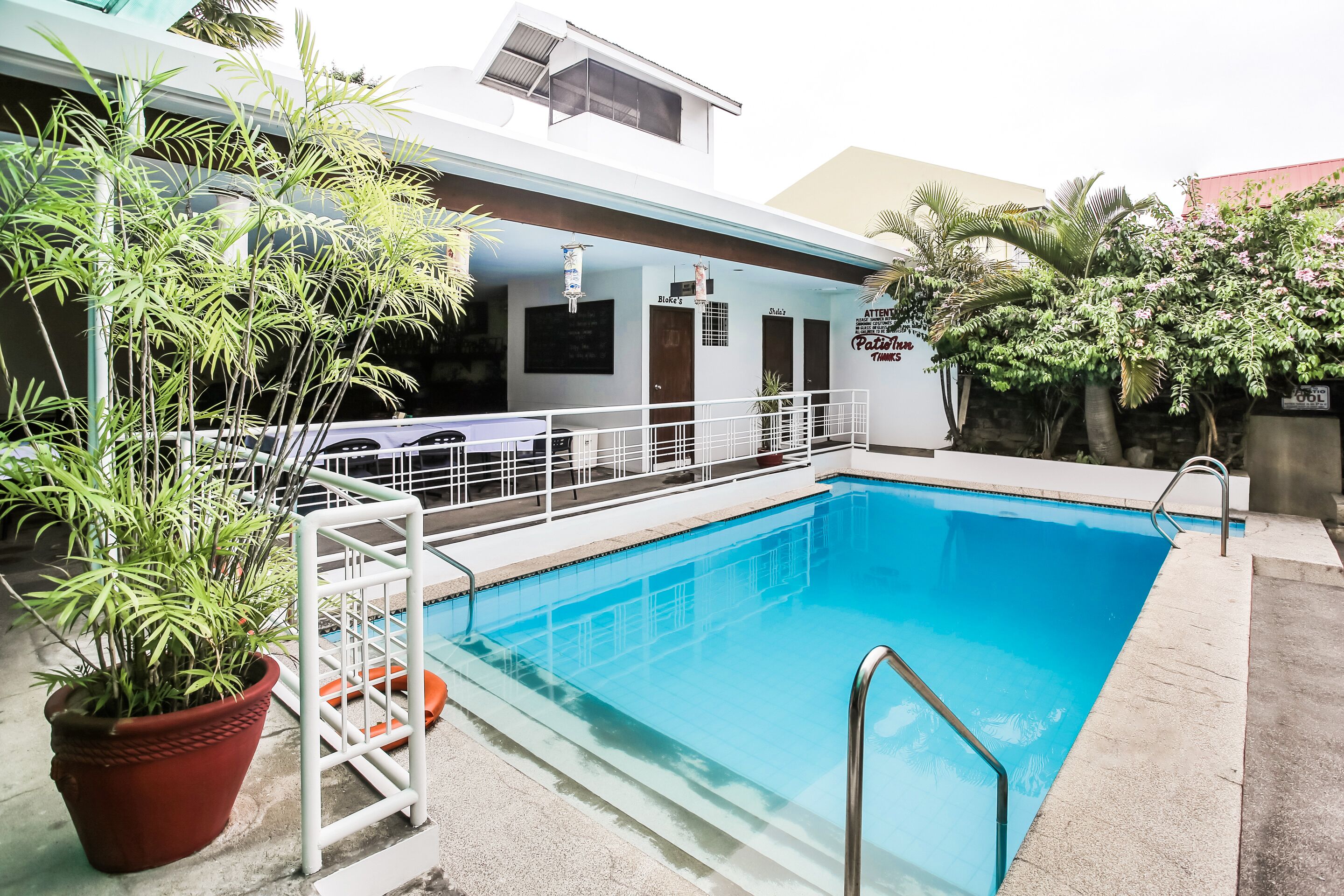 OYO 245 Patio Inn in Angeles City, Philippines