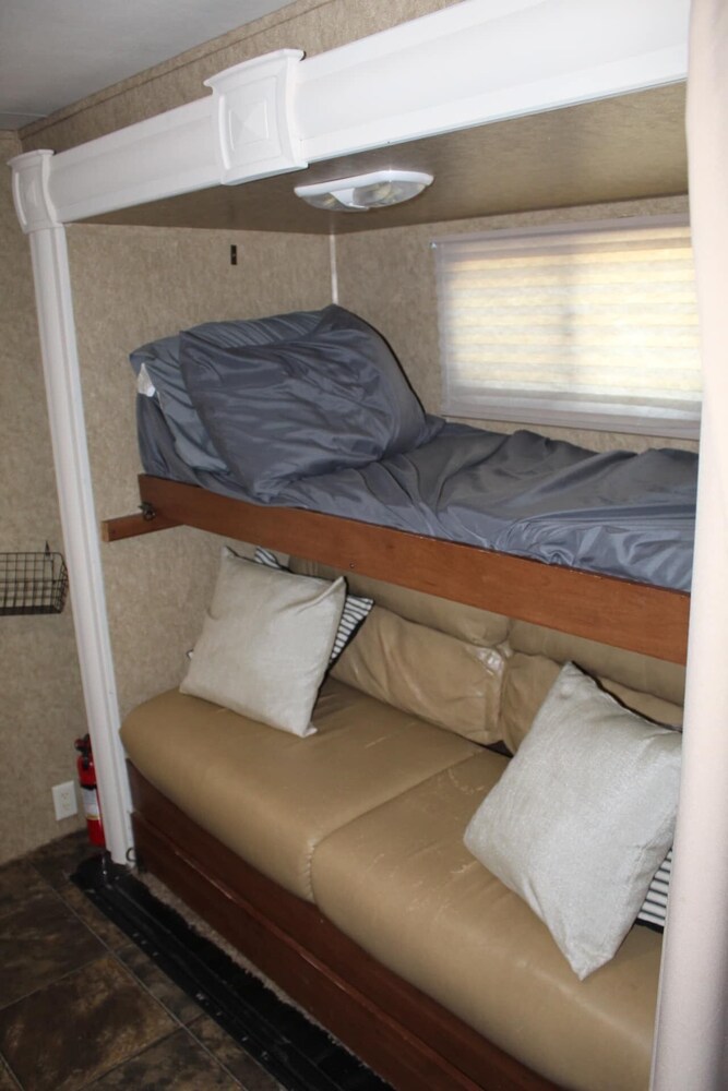 Triple W Rentals North Trail RV in Lindale Best Rates & Deals on Orbitz