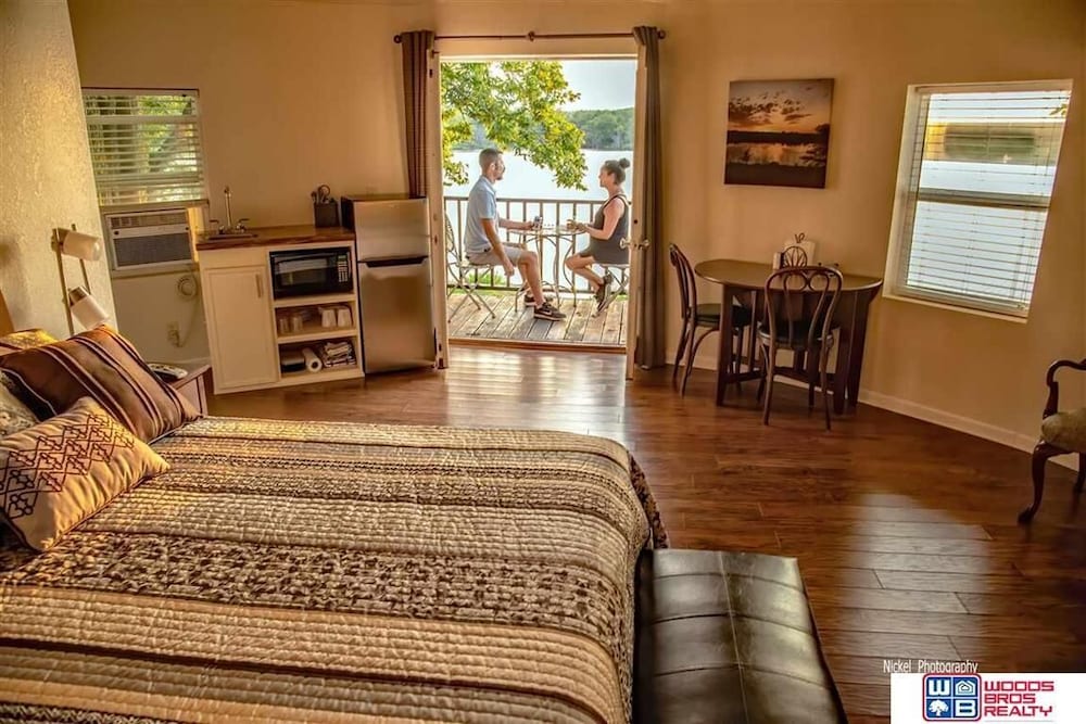 Corn Crib Cottage Johnson County Vrbo