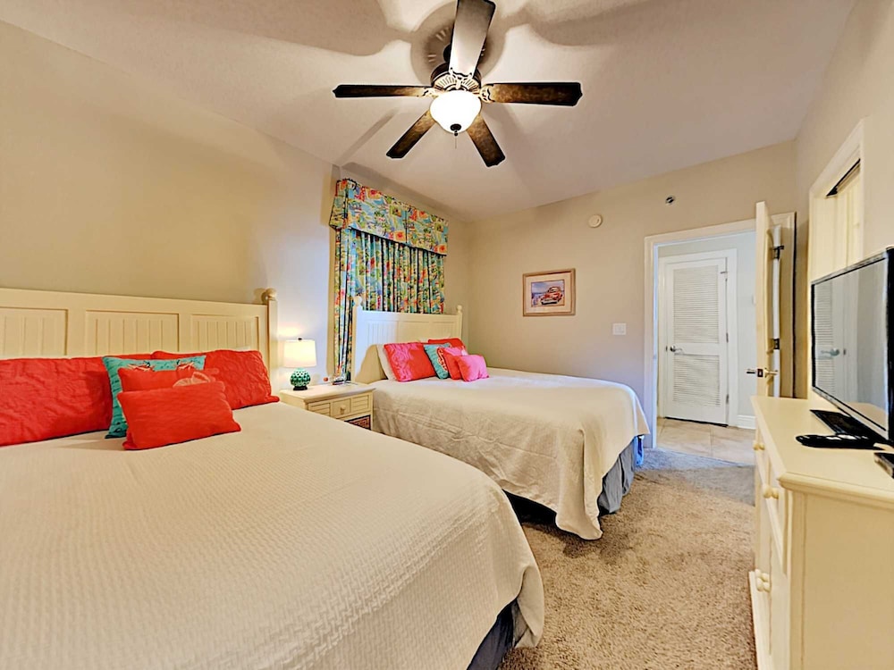 Spectacular Views | Free Seasonal Beach Service & Resort-Style Amenities