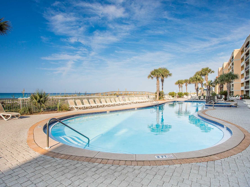 Spectacular Views | Free Seasonal Beach Service & Resort-Style Amenities