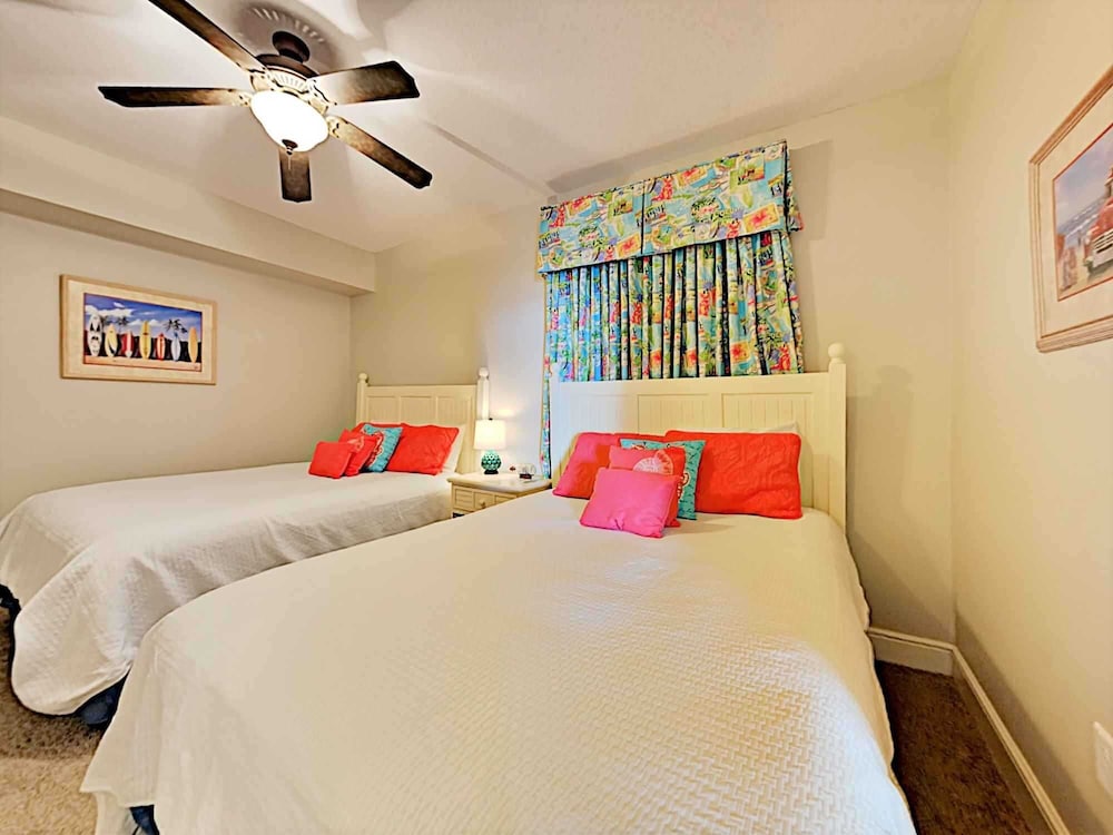 Spectacular Views | Free Seasonal Beach Service & Resort-Style Amenities