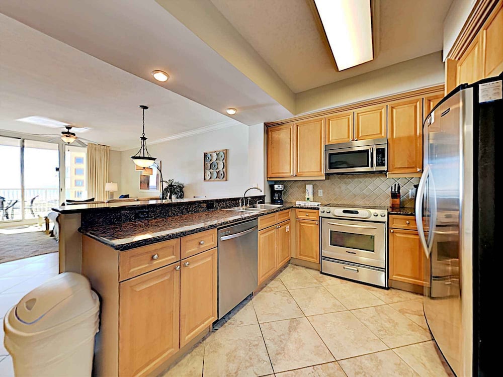 Spectacular Views | Free Seasonal Beach Service & Resort-Style Amenities