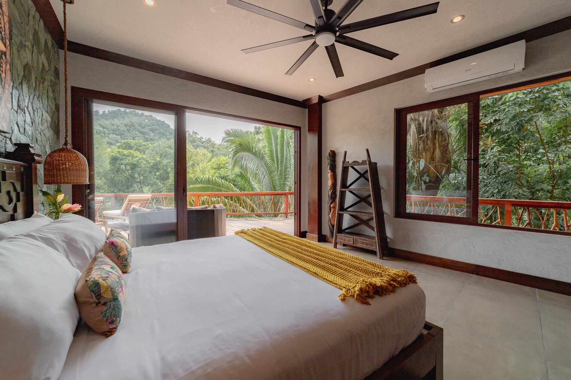 Valley Stream Private Eden in Dangriga, Belize