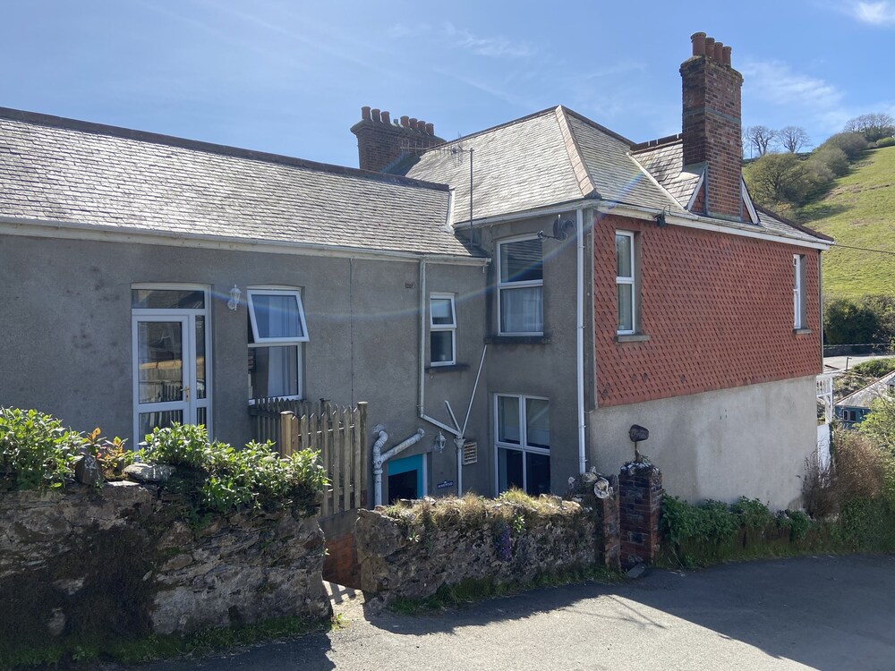 Homewood Airbnb, Combe Martin, Devon 300m to the Beach! Reviews