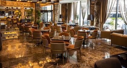 Hotel Golden Palace