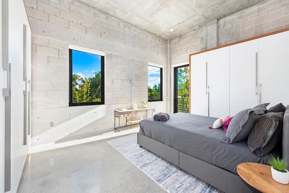 One of a kind Luxury Villa with Pool and jacuzzi !