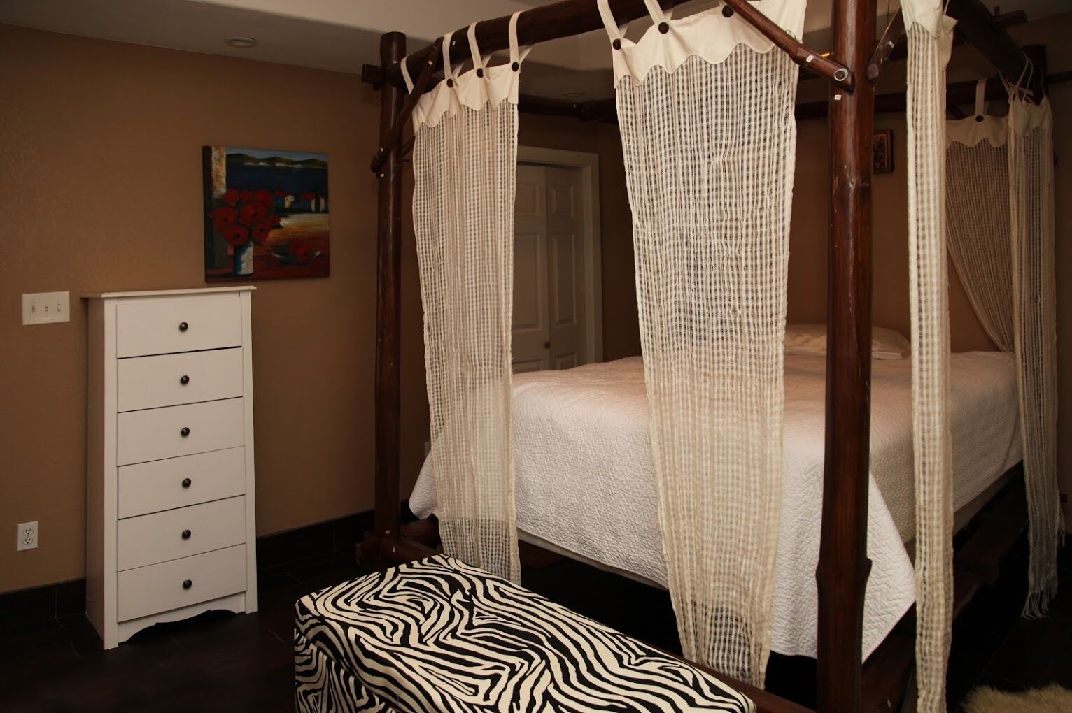 Amazing Tiki House 2021 Room Prices Deals Reviews Expedia Com