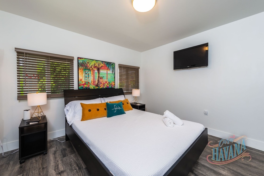 Remodeled3/2 in the heart of Miami-Calle Ocho. Wynwood, South Beach, Miami Beach