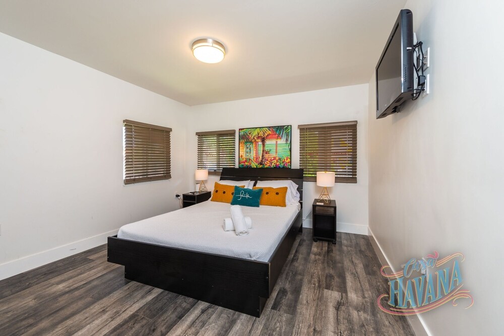 Remodeled3/2 in the heart of Miami-Calle Ocho. Wynwood, South Beach, Miami Beach