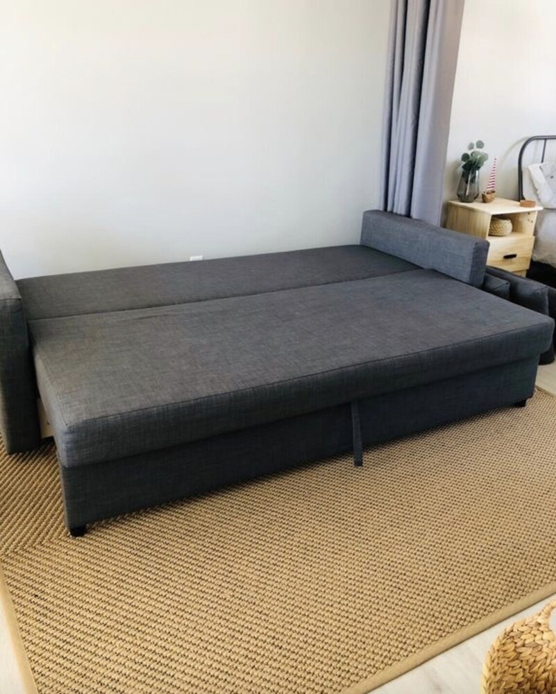 Park Point Getaway Modern New 1 Mile to Canal Park Half block