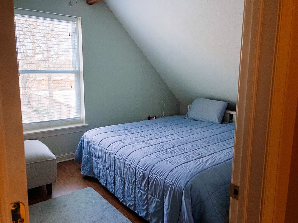 Home STEPS from Oberlin Oberlin Vrbo