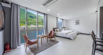 Gapyeong Puffinsbay Pension