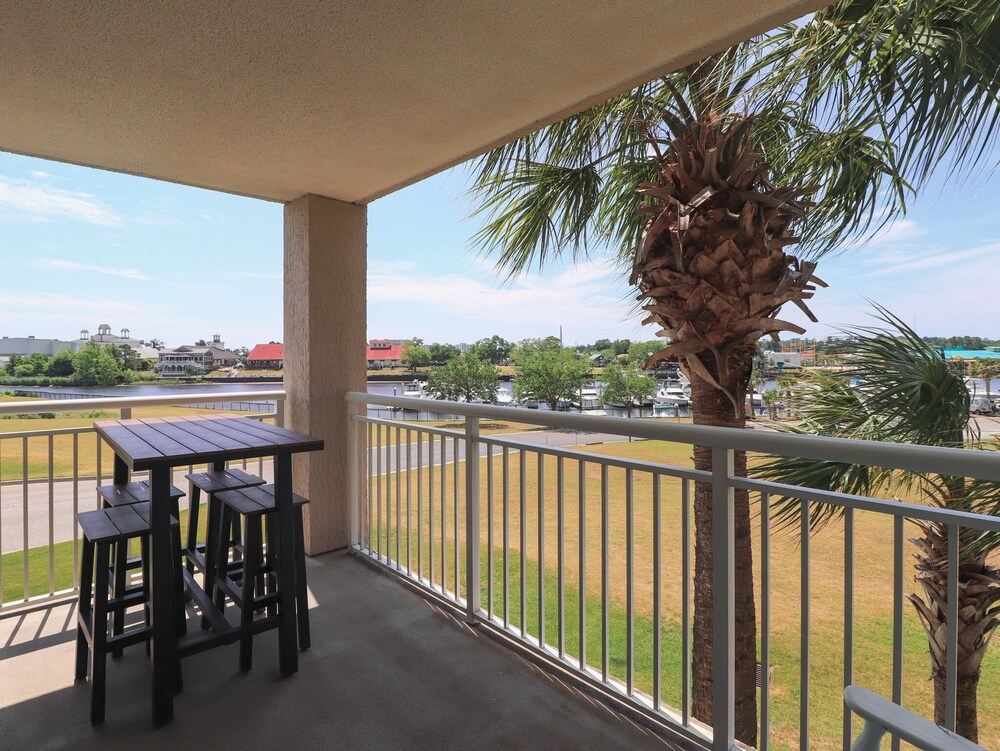 Yacht Club Villas #1-201 3 Bedroom Condo
